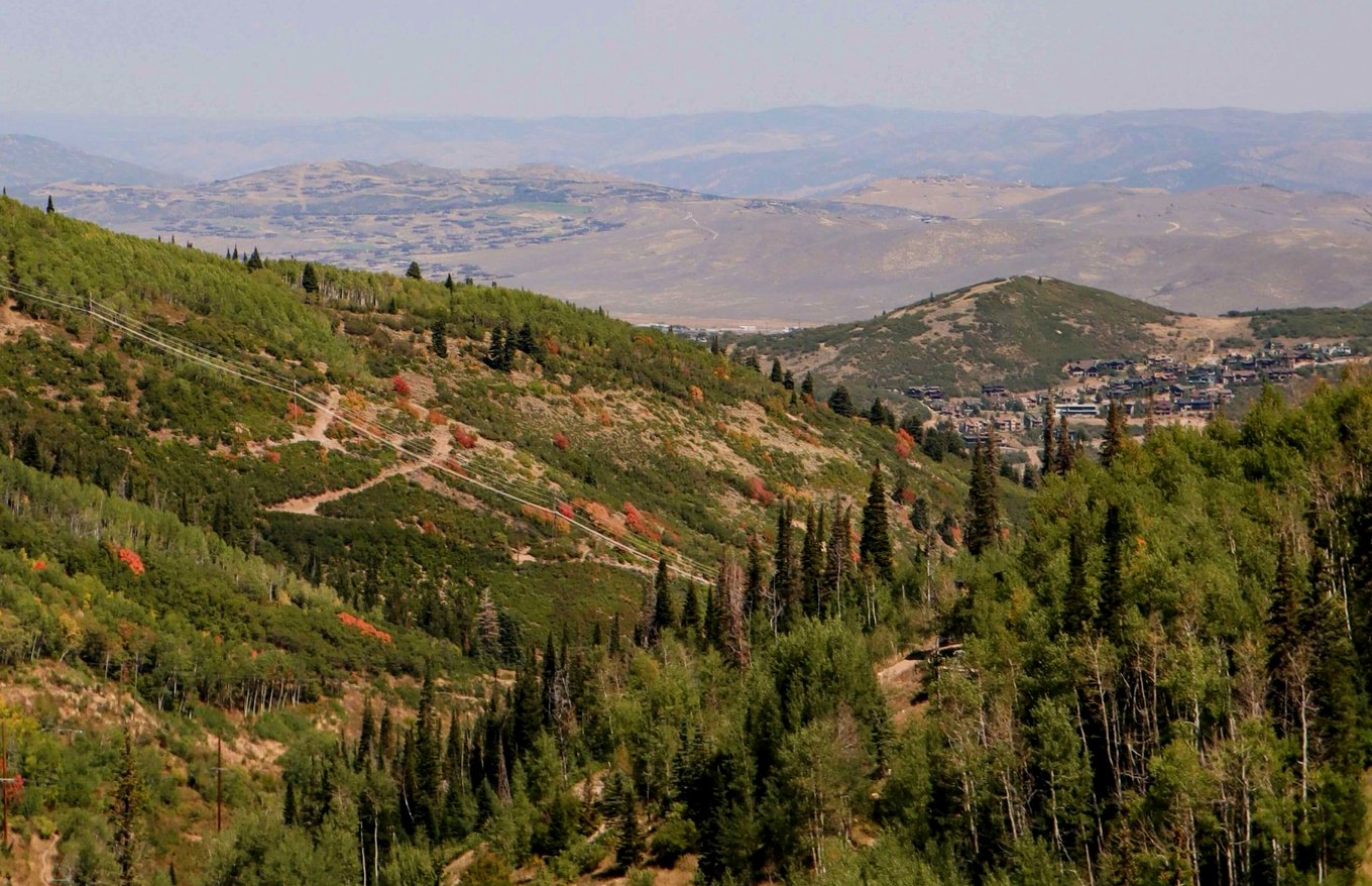 Early fall color on the Wasatch hillsides above Park City Utah &mdash; Park City in September